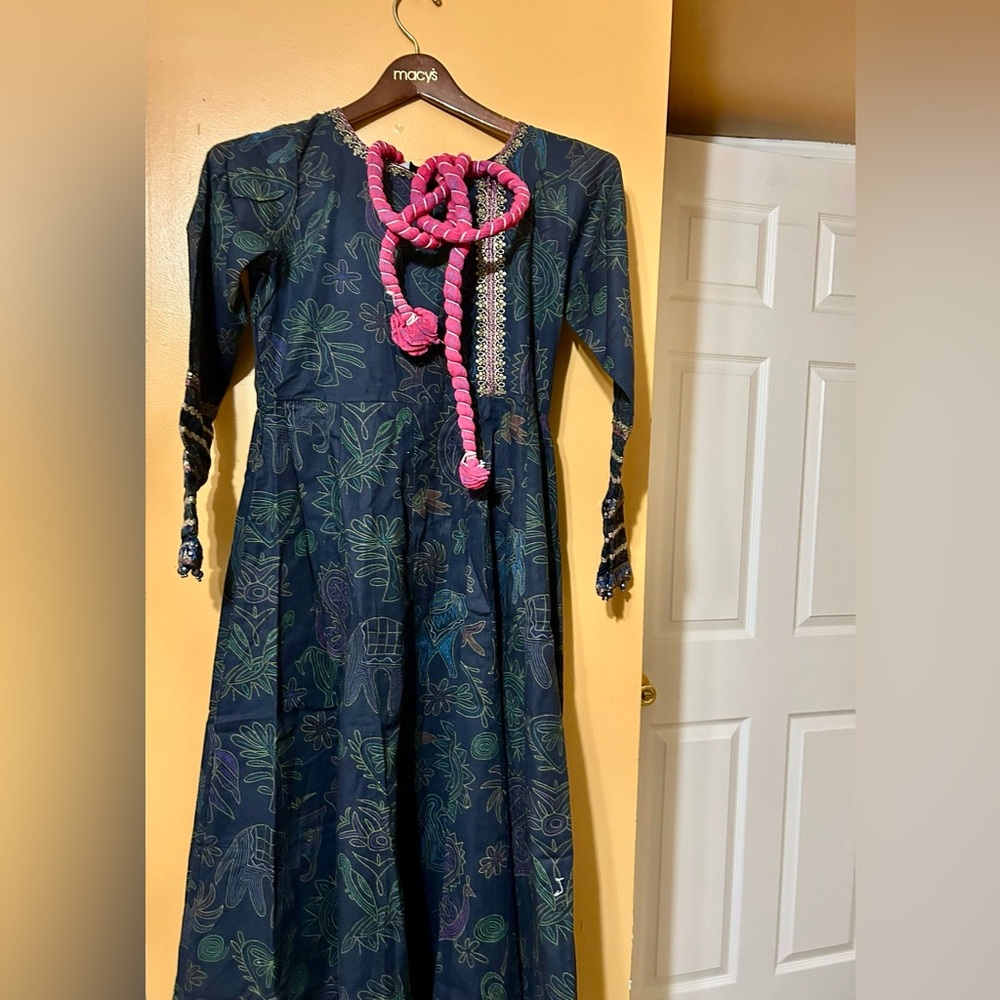 Maria. B. Winter Dress - Picture 4 of 11